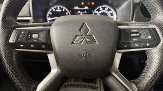 Mitsubishi Outlander 2025
