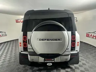 Land Rover Defender 2020