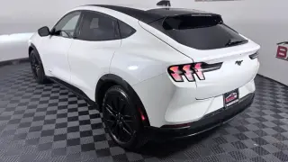 Ford Mustang Mach-E 2025