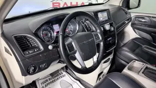 Chrysler Town & Country 2012