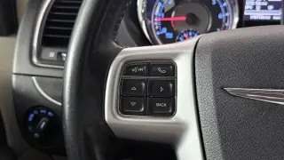 Chrysler Town & Country 2012