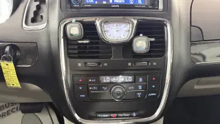 Chrysler Town & Country 2012