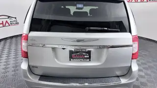 Chrysler Town & Country 2012