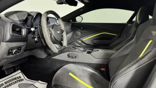 2022 Aston Martin Vantage