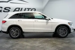 2022 Mercedes-Benz GLC 300