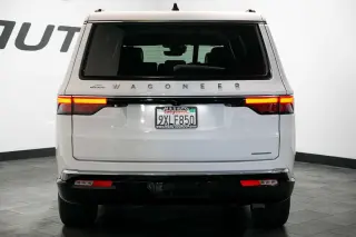 2024 Jeep Wagoneer L
