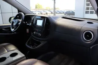 2017 Mercedes-Benz Metris Passenger Van