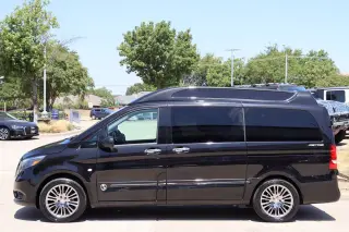 2017 Mercedes-Benz Metris Passenger Van