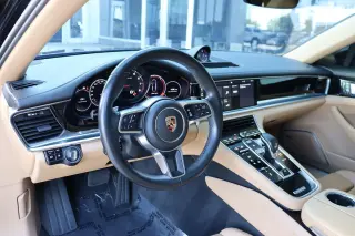 2018 Porsche Panamera