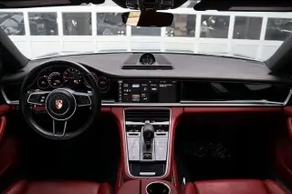 2018 Porsche Panamera