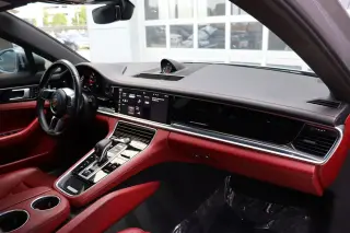 2018 Porsche Panamera