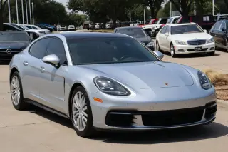 2018 Porsche Panamera