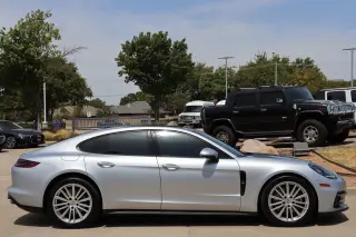 2018 Porsche Panamera