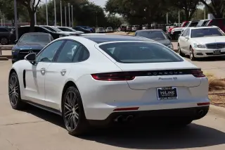 2017 Porsche Panamera