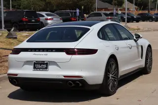 2017 Porsche Panamera