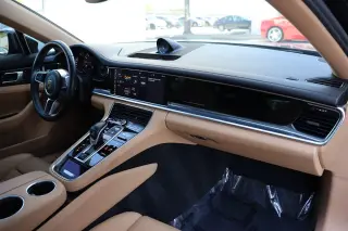 2017 Porsche Panamera