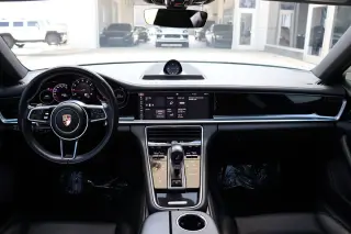 2019 Porsche Panamera