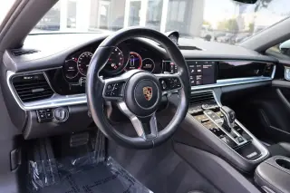 2019 Porsche Panamera