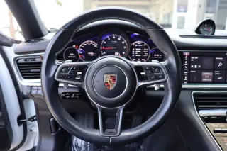 2019 Porsche Panamera