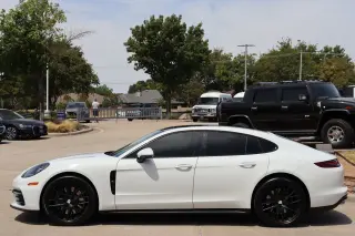 2019 Porsche Panamera
