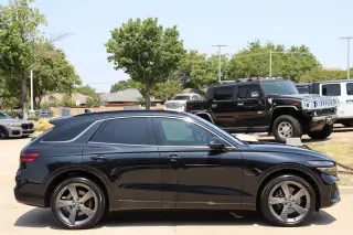 2025 Genesis GV70