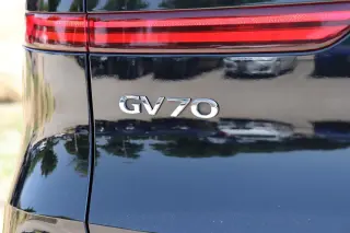2025 Genesis GV70