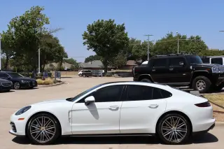 2018 Porsche Panamera