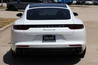 2018 Porsche Panamera