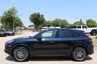 2023 Porsche Cayenne