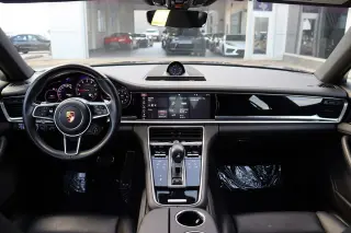 2018 Porsche Panamera