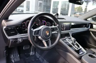 2018 Porsche Panamera