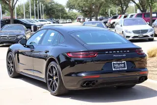 2018 Porsche Panamera