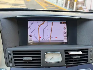 2013 INFINITI M37