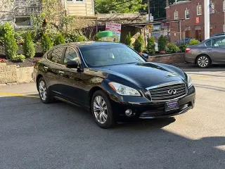 2013 INFINITI M37