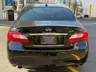 2013 INFINITI M37