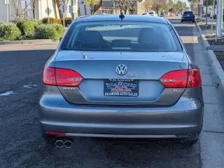 2011 Volkswagen Jetta Sedan