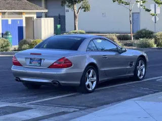 2004 Mercedes-Benz SL500
