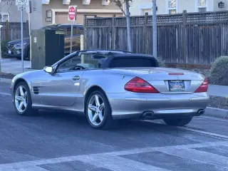 2004 Mercedes-Benz SL500