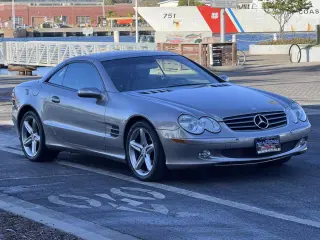 2004 Mercedes-Benz SL500