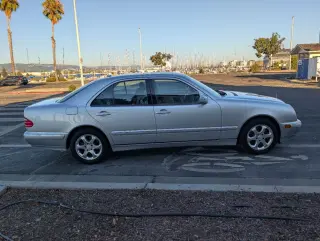 2002 Mercedes-Benz E320
