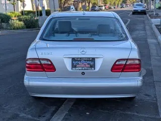 2002 Mercedes-Benz E320