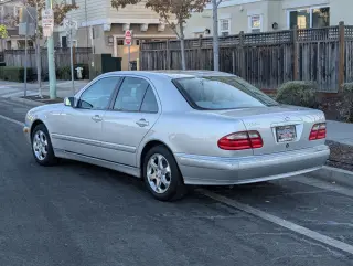 2002 Mercedes-Benz E320