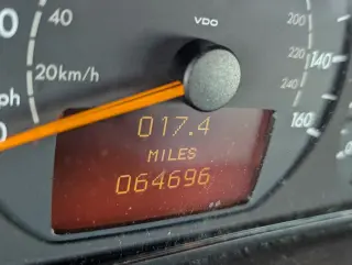 2002 Mercedes-Benz E320