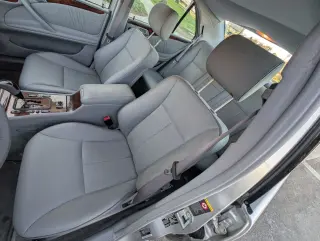2002 Mercedes-Benz E320