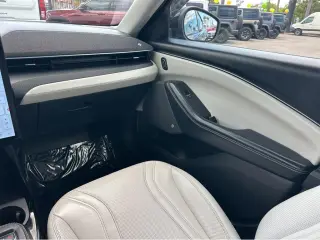 2021 Ford Mustang Mach-E