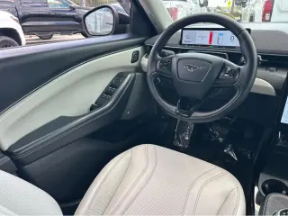 2021 Ford Mustang Mach-E