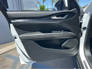 2023 Alfa Romeo Stelvio