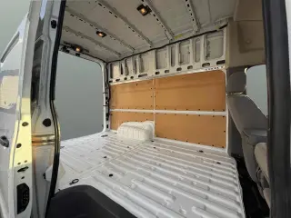 2019 Nissan NV Cargo