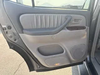 2005 Toyota Sequoia