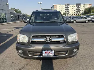 2005 Toyota Sequoia